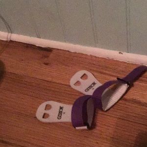 Gibson youth medium sized gymnastics bar grips